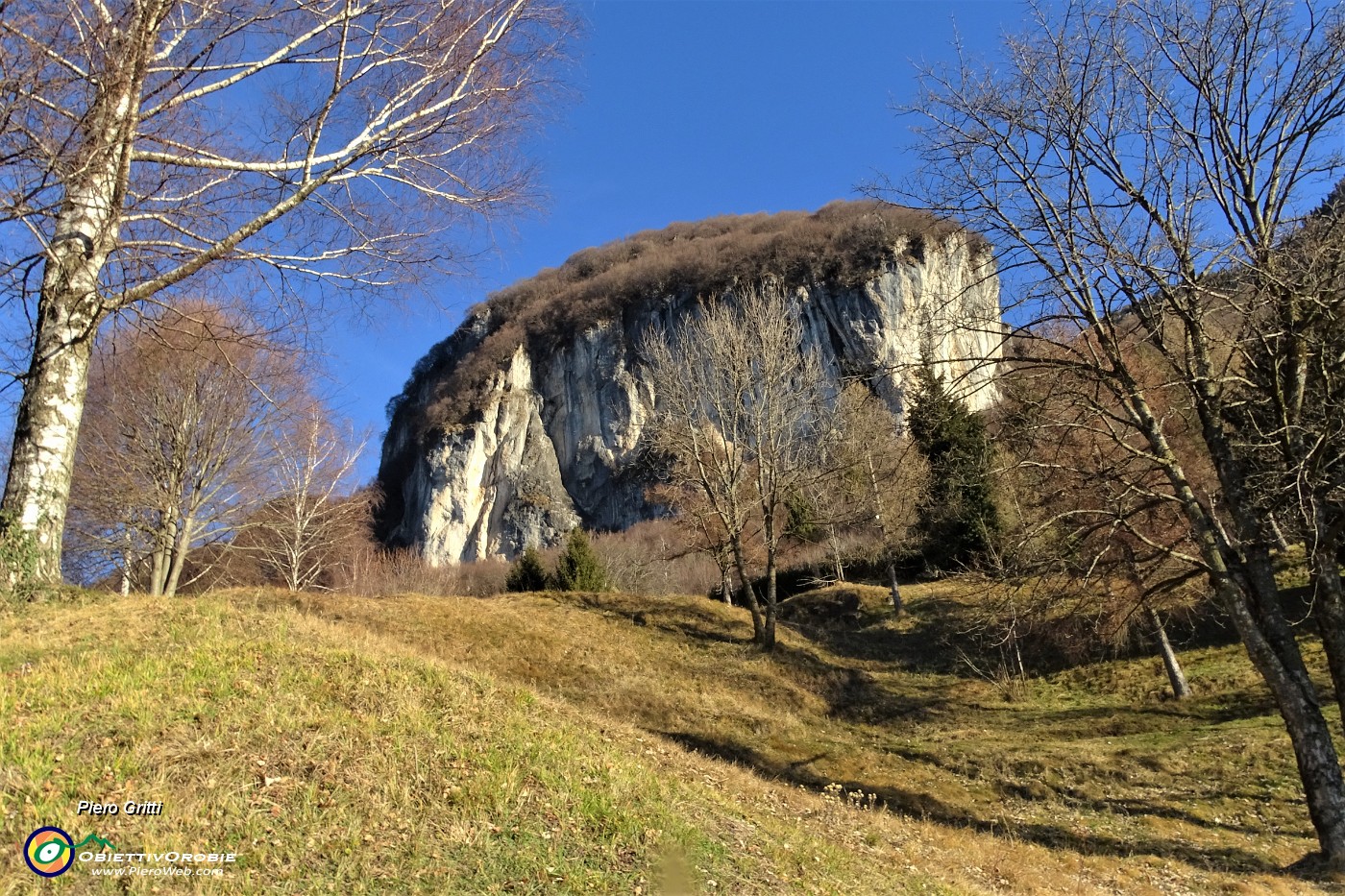 09 La 'Corna Bianca', falesia di Cornalba.JPG